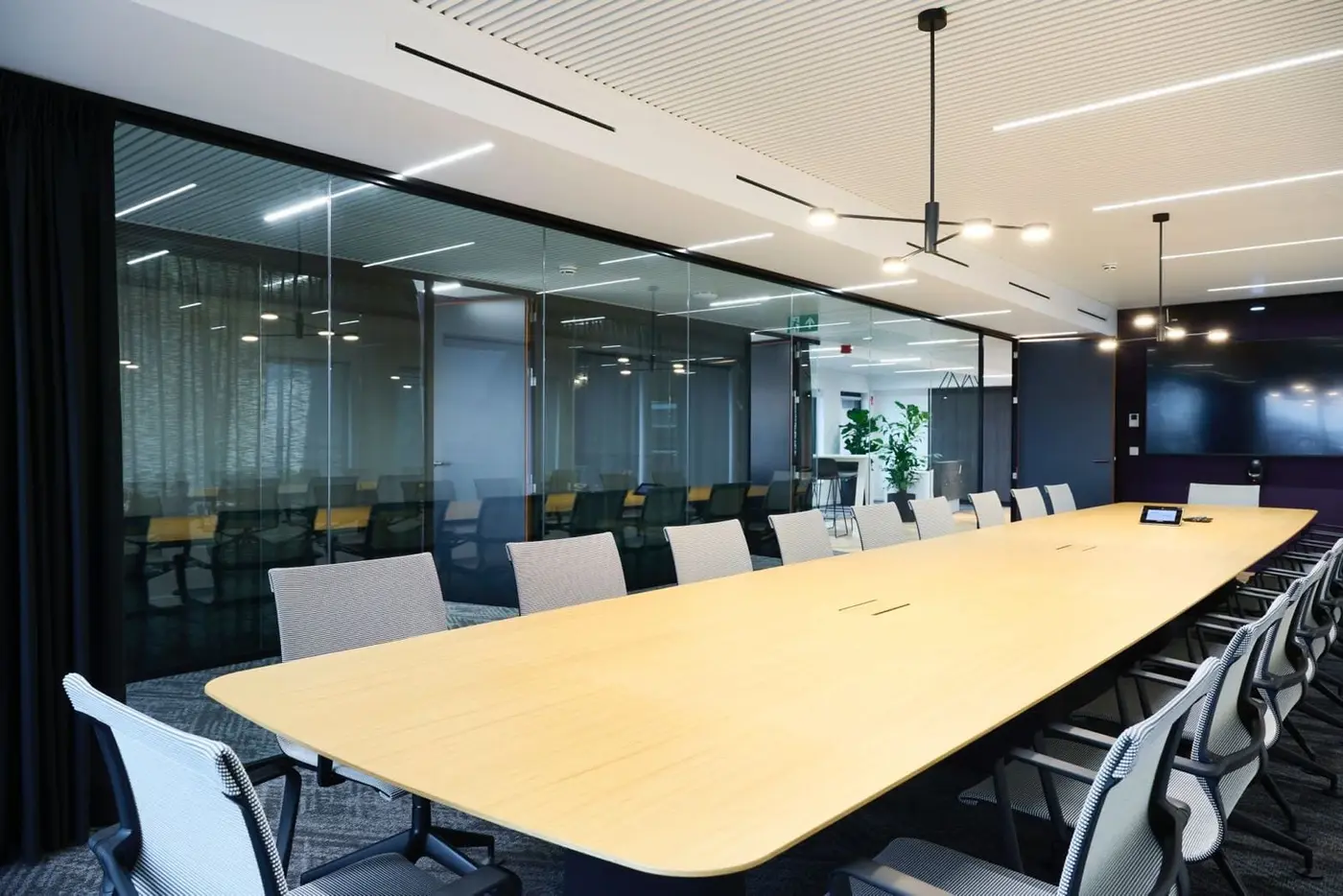 Afore Consulting · Trône 100